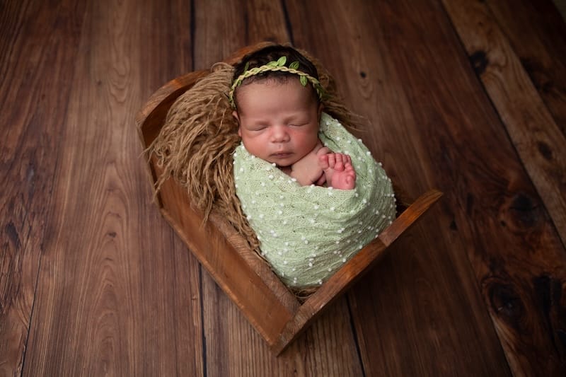 Retouche photo avant-après portrait – 17 Avant / Après Portrait - Bébé Dunkerque